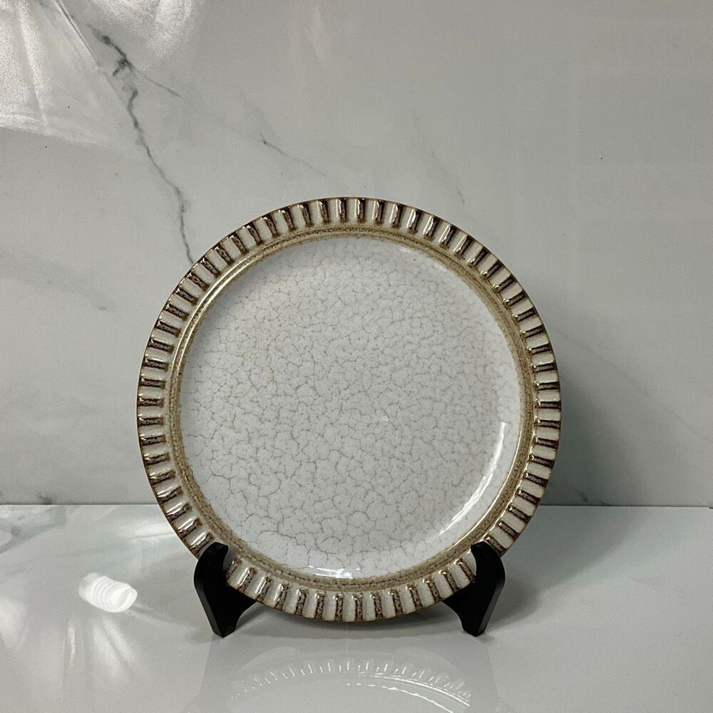 ROBERT GORDON Australia Pottery Adelaide Birch 8 1/2” Plate